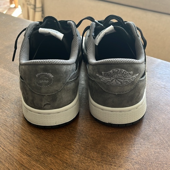REPS Jordan 1 Travis Scott’s Dark Gray and Black - Picture 3 of 5